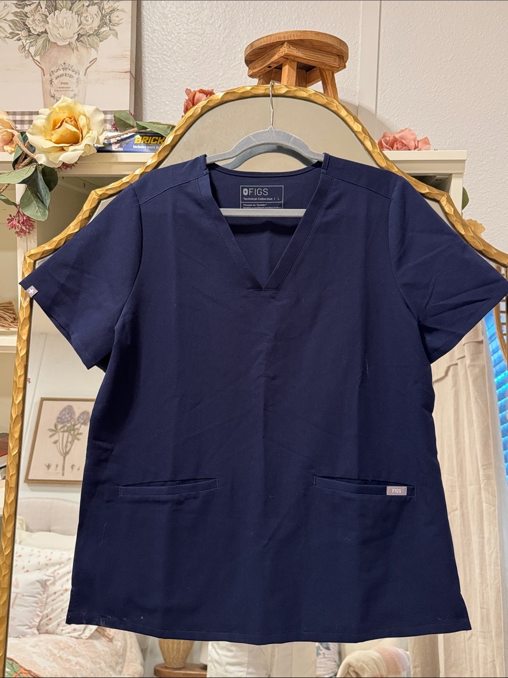Figs Set of Navy High Waisted Zamora pants & Catarina Top med/large